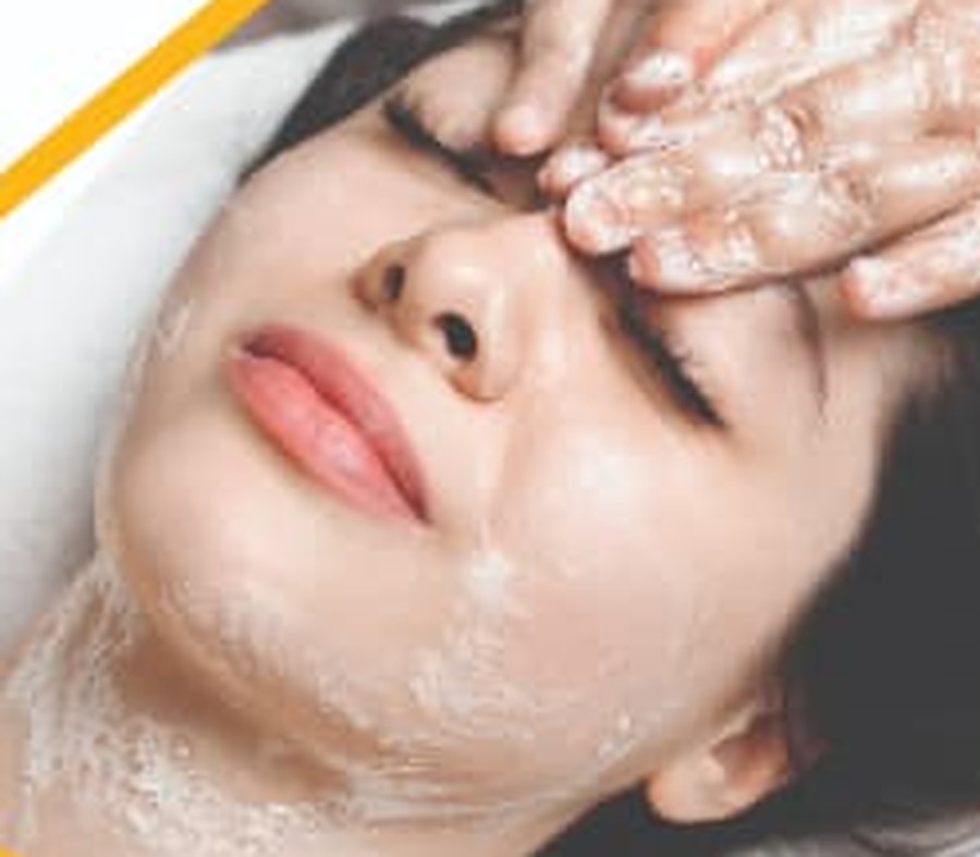 Deep cleansing facial with mask — Facial Service in Pratunam, Bangkok
